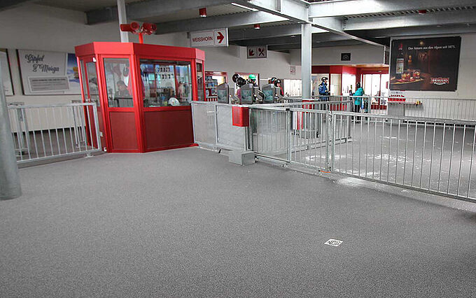 Bergbahnstationen und Restaurants der Arosa Bergbahnen AG Bergbahnstationen und Restaurants der Arosa Bergbahnen AG