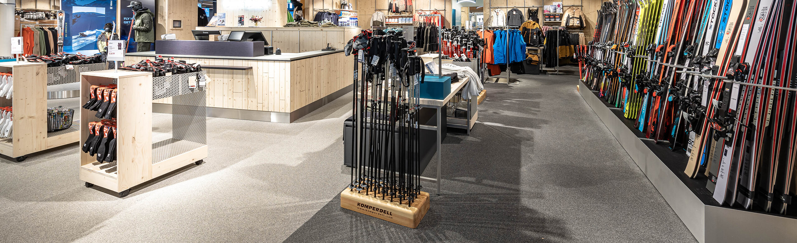 Shop of Bründl Sports in Zell am See, Austria, with REGUPOL everroll alpine ultimate